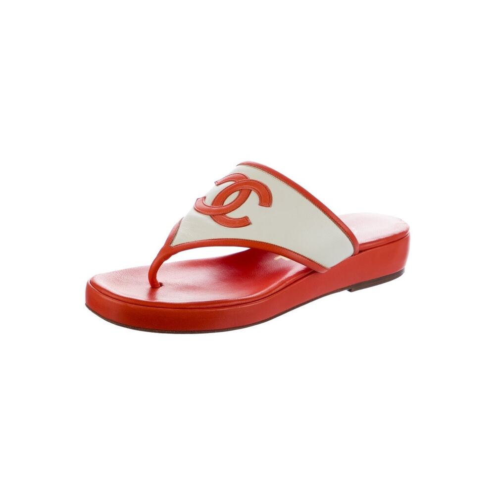 ❤️Chanel Interlocking CC Logo Slides❤️ - image 3